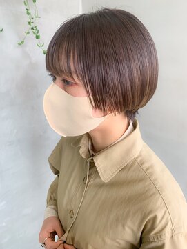テトヘアー(teto hair) 柔らかベージュ、マッシュショート、艶感カラー