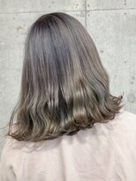 サクラ オモテサンドウ(SAKURA)&nbsp;色落ちまで綺麗に◎ラベンダーグレージュ ケアブリーチ