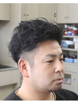 トネリ(Toneri) ツーブロック＆リッジパーマ