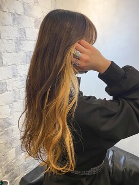 オースト ヘアー ステラ 新宿店(Aust hair Stella) ペールトーンインナーカラー イエローベージュ kizashi