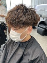 フィフス 原宿(fifth)&nbsp;波巻きスパイラルツイストスパイラルパーマ刈り上げマッシュ