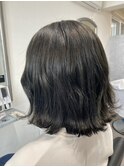 オリーブアッシュ×切りっぱなしボブ