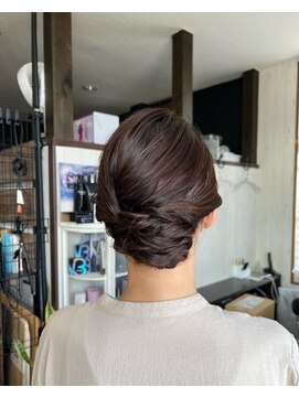 ヘアー リードレス(hair Re:dress) 大人可愛い編み込みアップスタイル