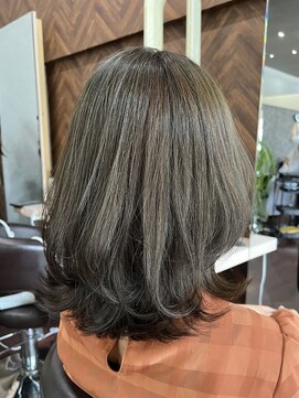 ル レーヴ 和田店(Le reve) オリーブグレージュ/くびれレイヤー/ブリーチなし【横井】