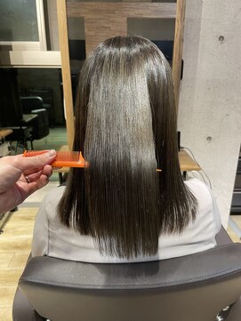 スライバイリアオオサカ(Sly By Ria OSAKA) 髪質改善/髪質改善トリートメント/酸熱トリートメント【梅田】