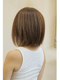 涼しげなハイライトベージュボブ
