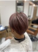 ピンクベージュ