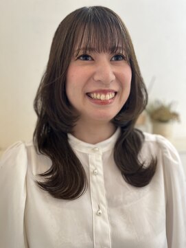 ミディアム×オリーブグレージュ