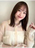 ミディアムレイヤー くびれヘア ラウンドバング 暗めカラー