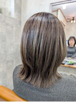 イル(iru)&nbsp;白髪ぼかし/ハイライト/Miku