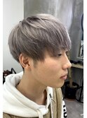 爽やかシルバーショートマッシュヘア10代20代