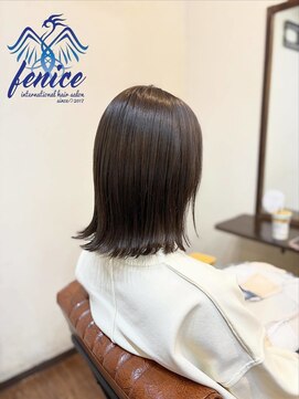 フェニーチェ(fenice international hair salon) イメチェン/切りっぱなしミディアムボブ/外ハネスタイル