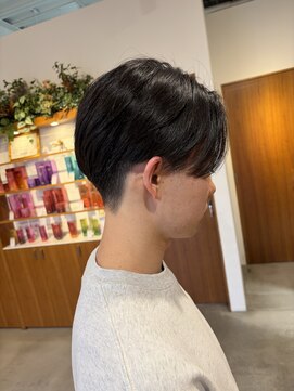 シーツー 川口店(C2) 毛流れセンターパート