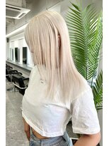 ランズ アネックス 梅田(LANDS ANNEX)&nbsp;ホワイトカラーレイヤーカット 【大阪 梅田】