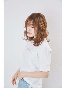 ヘアサロン アティリー(Hair Salon Attirer) エアリーショート グレージュひし形シルエット 切りっぱなしボブ