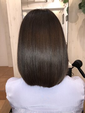 アコンプリッシュ 代官山 恵比寿(accomplish) ミルキーアクアミネコラ