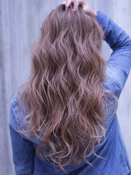 ロア インターナショナル 新宿店(LoA International) ハイライトラベンダーアッシュ３Dカラー