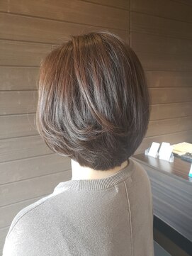 アクシア ベイシス(axia basis) グラデーションボブ