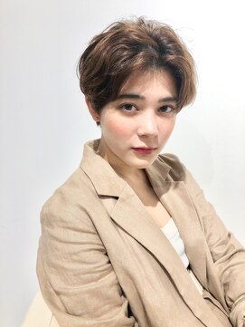 レンジシ オモテサンドウ(RENJISHI omotesando) 【renjishi】アップバングショート（青山・表参道）