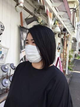 ブリキ(BLIK) ナチュラルストレート前下がりボブ