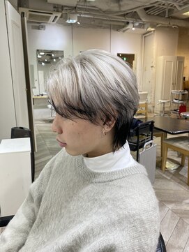 エル(EL by green) 《tomi》ショートウルフ×ホワイトブラック