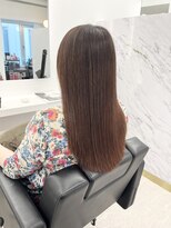 イレス 札幌駅南店(IRESU)&nbsp;ミディアムヘア斜めバンググレージュカラーシルキーベージュ