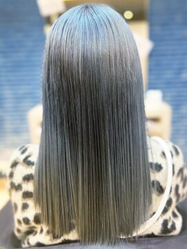 ヴィヴァーチェイルソーレ(VIVACE ilsole) 20代30代40代シークレットハイライトアッシュグレージュ透明感