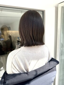 インビテーション(invitation) アッシュベージュ 大人ベージュ 柔らかベージュ 切りっぱなし