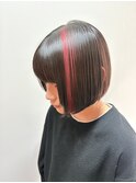 丸みボブ×インナーカラー