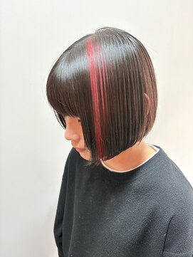 コックス(COX) 丸みボブ×インナーカラー