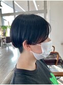 大人センターパート綺麗めハンサムショート