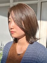 ウォーターリリー(Water Lily)&nbsp;大人の艶感ミディアムレイヤー