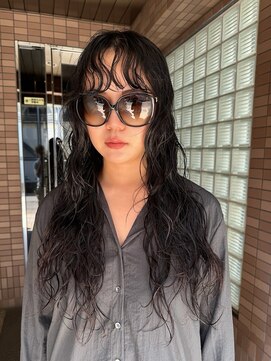 ナループロアツム(Nalu pu loa Tsum) ロングレイヤーパーマ/ウェーブパーマ/レイヤーパーマ