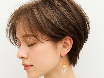 アンルポン 梅田(un le pont)の写真/11レベルまでと高いトーン(明るさ)まで染まる白髪染め☆オレンジにならず透明感も楽しむグレイカラー◎