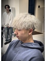 ルーストデラックス 京都河原町三条(ROOST dx)&nbsp;MEN’S HAIR/波巻ツイストスパイラル/フェザーパーマ/京都河原町