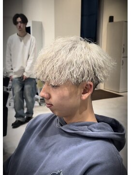 ルーストデラックス 京都河原町三条(ROOST dx) MEN’S HAIR/波巻ツイストスパイラル/フェザーパーマ/京都河原町