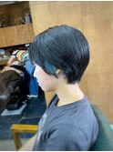 【山本智文】ショートカットインナーカラーブルー