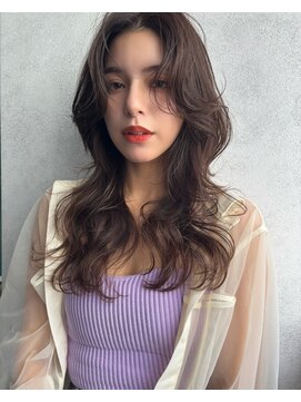 フィガロ ウメダ(FIGARO UMEDA) セミロングレイヤー2.6ミディアムレイヤーカット