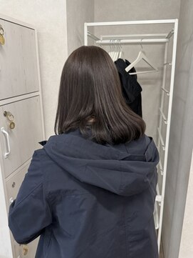 ルフトバイアンビエンテ(Luft by ambiente) うるツヤ 髪質改善カラー