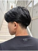 テーパーフェードセンターパートニュアンスパーマ毛流れ