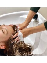 ビューティトリートメントサロン コンフォルタ(Beauty treatment salon ComfortA)&nbsp;［ヘッドスパ］マイクロバブル＋クレンジングスパ