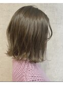 オリーブグレージュ +外ハネロブ