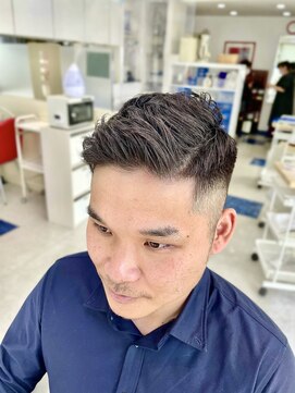 ヘアートーク アイズ(HAIR TALK I's) フェード×パート