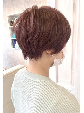 キャアリー(Caary) 福山市美容室Caary シャンパンピンクカラー エッジショート