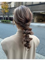 エンタリティ(entality) ゆるっとこなれ感♪ニュアンスお呼ばれアレンジ
