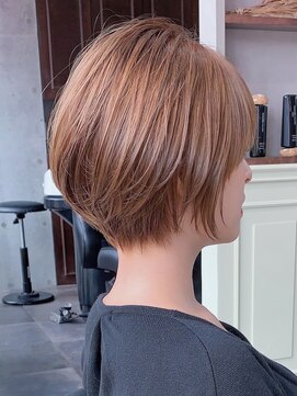 ザシー オモテサンドウ(The C) 30代40代50代◎大人ナチュラルレイヤーショートボブ 表参道 橋本