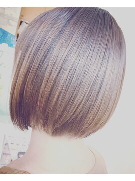 ヘアー バイ ミーズ(hair by Mii’s) 艶ボブ