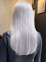 キラ 原宿(KILLA)&nbsp;ドレスヘアショコラアッシュヘルシースタイルふんわりカール前髪