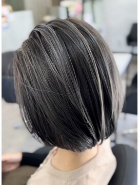 クラッチバイシオンアグリゲイト(CLUTCH by Zi-on aggregate) ボブ×シャドールーツカラー/ヌナボブ/バレイヤージュ