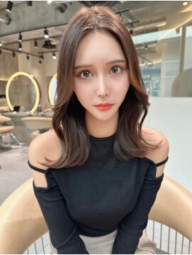 ロンドワン 三宮元町(Lond one) 韓国レイヤーカット/ヨシンモリフェイスレイヤー/エアリーロング